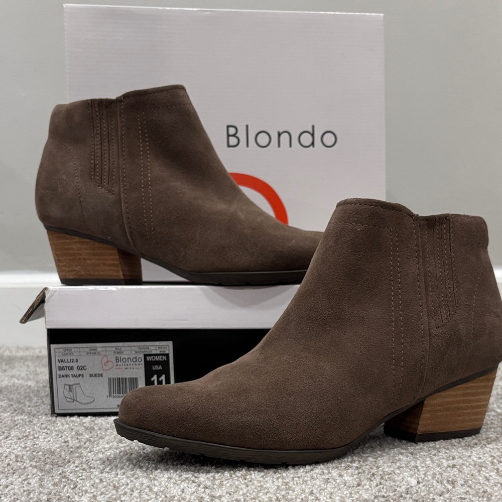 Blondo Women's Suede Brown Ankle Booties